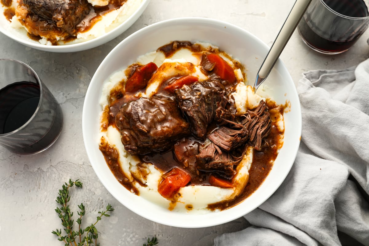 Restaurant-Quality Red Wine Braised Short Ribs: A Weekend Delight